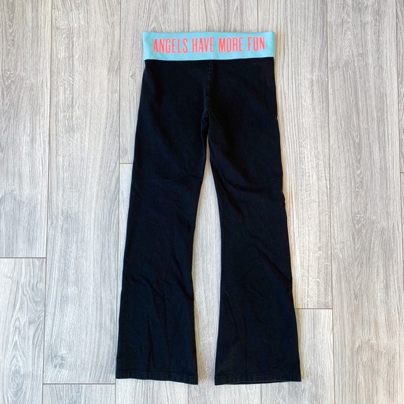 Victoria's Secret Pants - Victoria’s Secret Angels Have More Fun Yoga Pants
